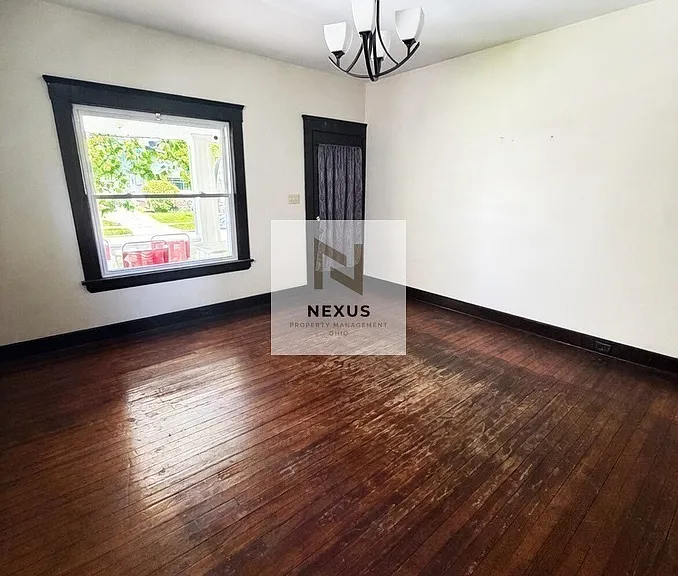 10609 Bernard Ave #1 — Photo 3