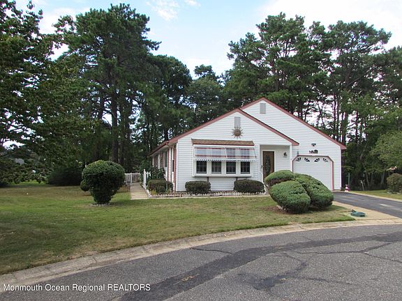 2nd image of 4 Pine Brook Lane #62