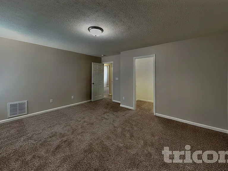 176 Heartwood Hl — Photo 8