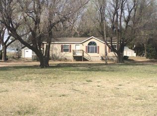 211 SE 20th Ave, Great Bend, KS 67530