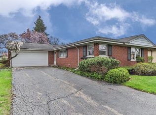 749 Mark Ave, Des Plaines, IL