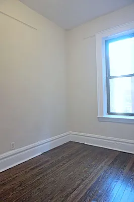 Rented by Metropolitan Equities | media 10