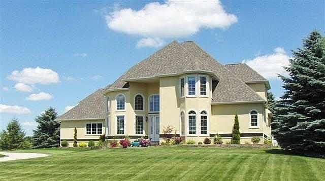 1st image of 1081 Clubhouse Dr