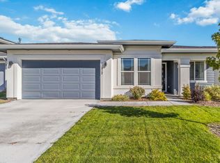 11912 W Verona Dr, Nampa, ID 83686