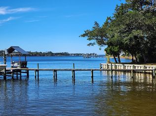 101 Sandy Huss Dr, Beaufort, NC 28516