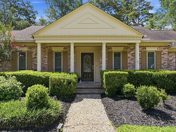 3rd image of 13710 Foxmoor Ln
