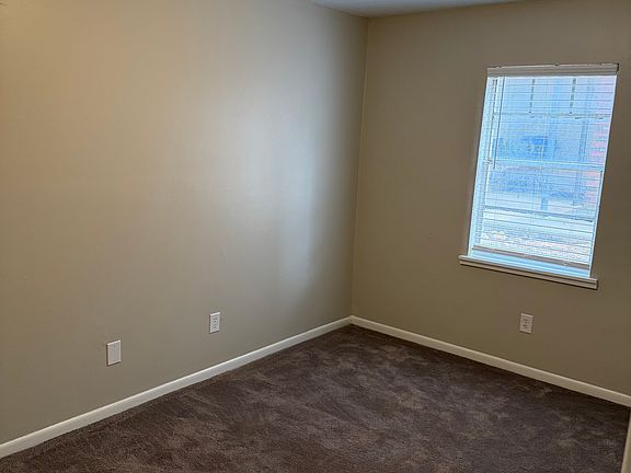 5th image of 4218 5th Ave S #B