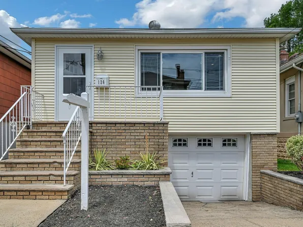 126 Huber Street image 1 of 26
