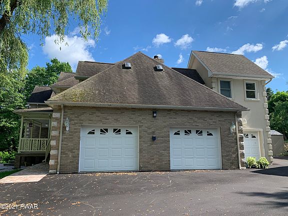 4th image of 102 Basswood Dr