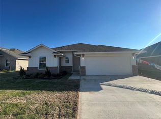 1004 SE 17th St, Newcastle, OK 73065