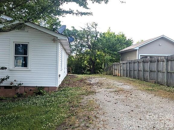 4th image of 901 State Street Ext