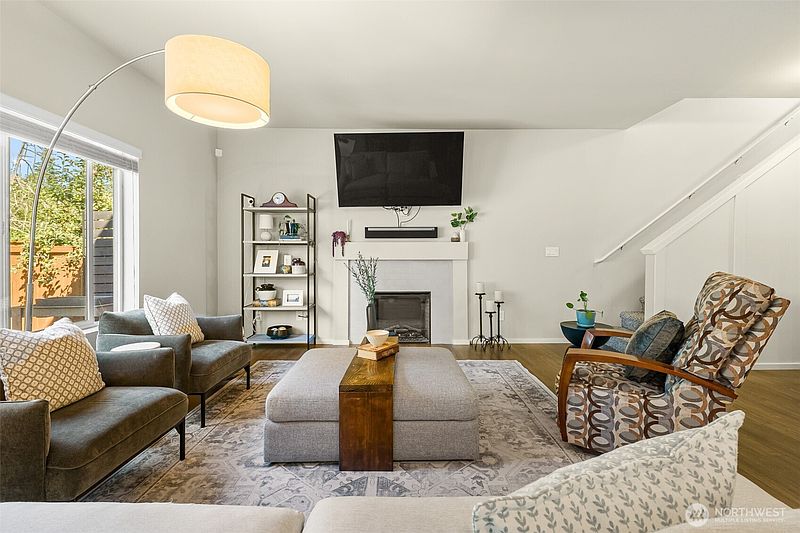 5th image of 14719 55th Avenue Ct E