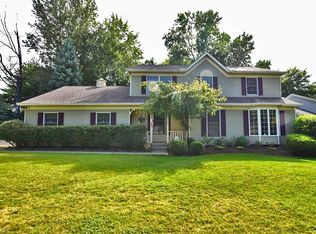 34350 Beacon Dr, Willoughby, OH 44094