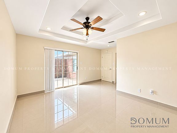 4th image of 3001 Ashley Pl #3003