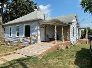 707 High St, Eldon, IA 52554