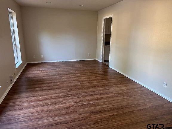 2nd image of 2632 Amy Ln