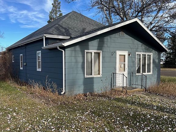 2nd image of 572 1st St S