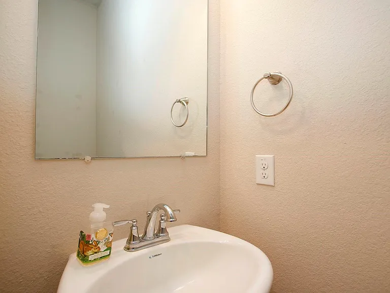 239 Biltmore Loop — Photo 34