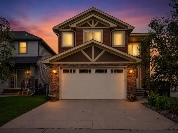 40 S Baywater Ct SW, Airdrie, AB T4B 0A9