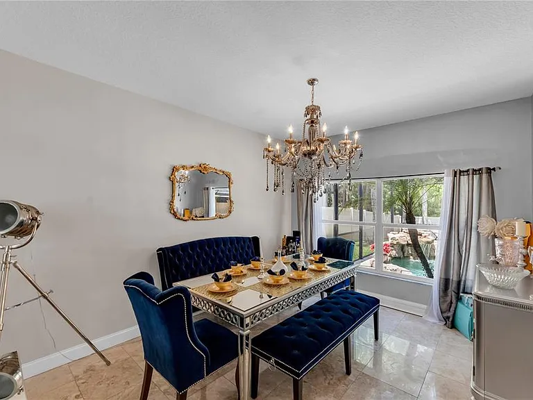 13115 Royal George Ave — Photo 9