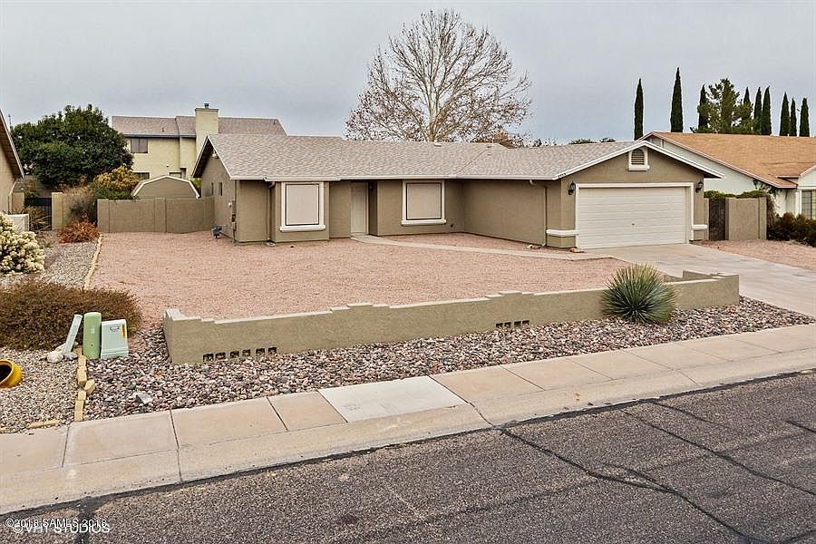 1st image of 2739 Thunderbird Dr