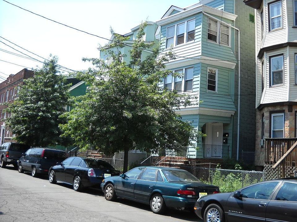 1st image of 28 N 12th St #3R