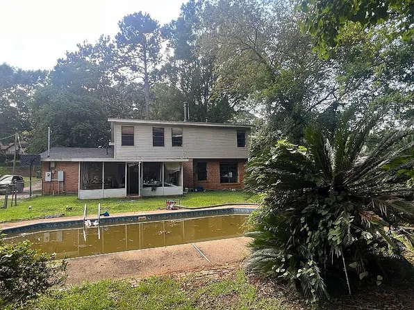 1206 Edgeworth Dr, Montgomery, AL 36109