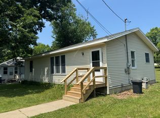 113 E South St, Decatur, MI 49045