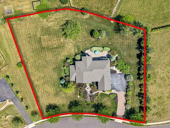3rd image of 4 Apple Blossom Ln