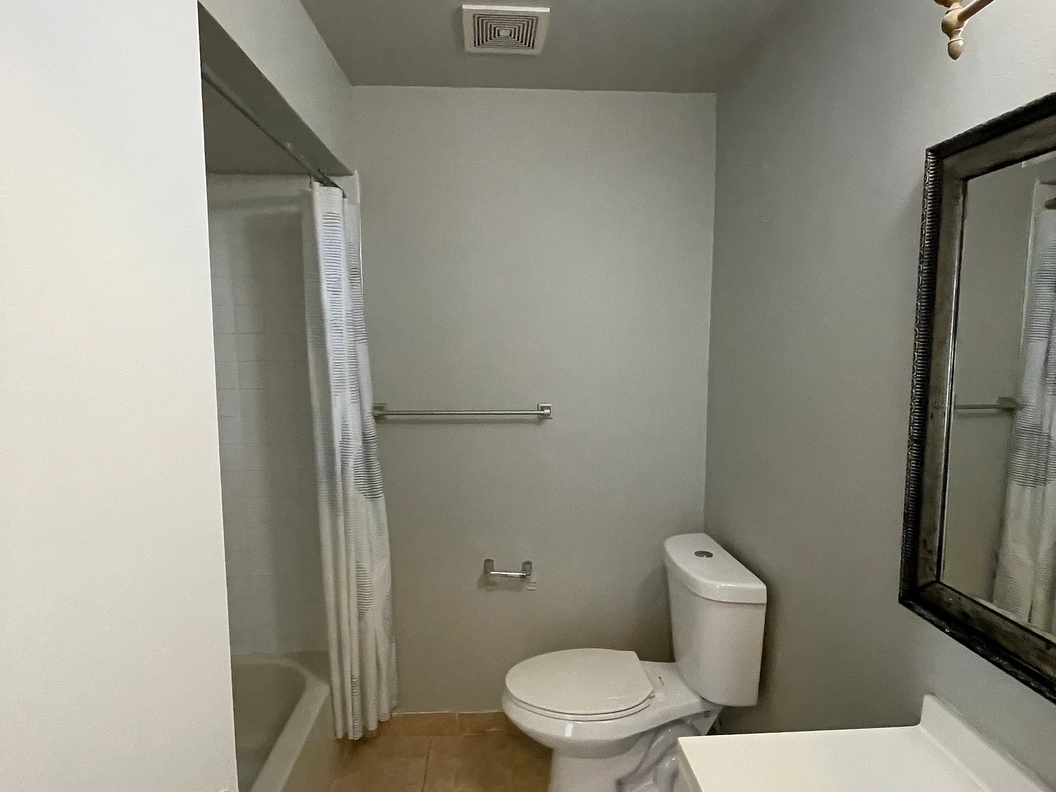 2 bed, $2,450 — Photo 2