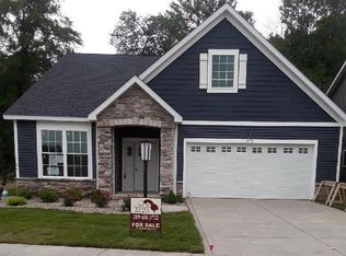 2116 Cherrywood Ln, Chesterton, IN