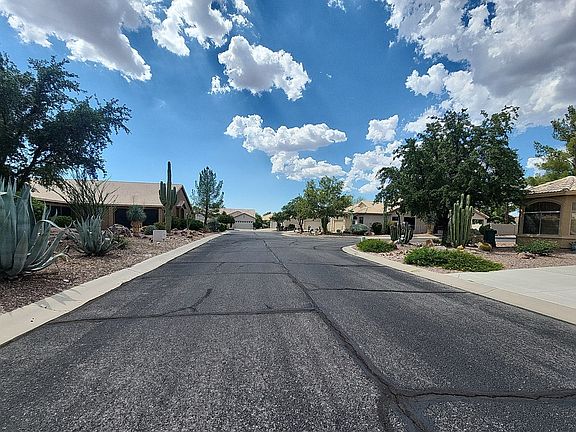 5th image of 63740 E Holiday Dr