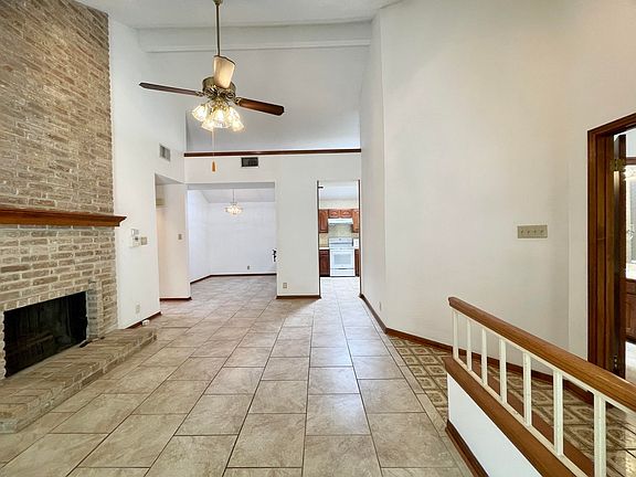 5th image of 2968 Wood Cir