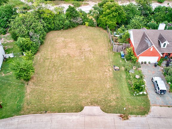 3rd image of 1124 Rock Creek Dr
