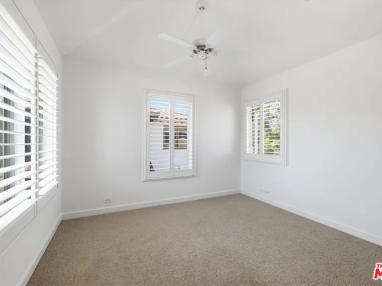 4164 Le Bourget Ave — Photo 34
