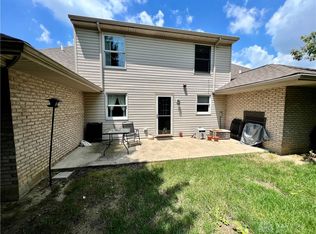1734 Washington Landing Dr, Eaton, OH 45320