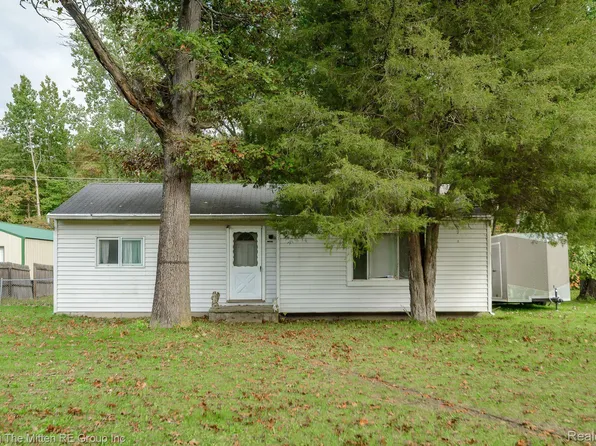 13365 Rawsonville Rd, Belleville, MI 48111