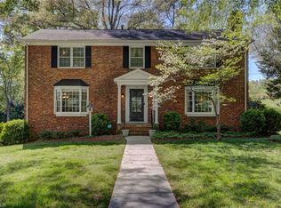 1123 Kensington Dr, High Point, NC 27262