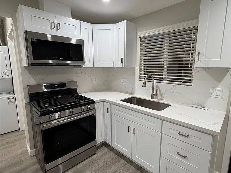 7735 Rhea Ave — Photo 6
