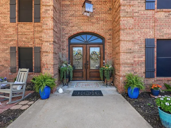 5107 Largo Dr, Granbury, TX 76049