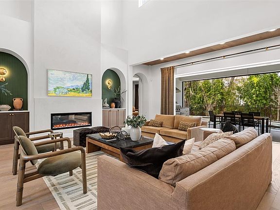 4th image of 2080 Lake Markham Rd