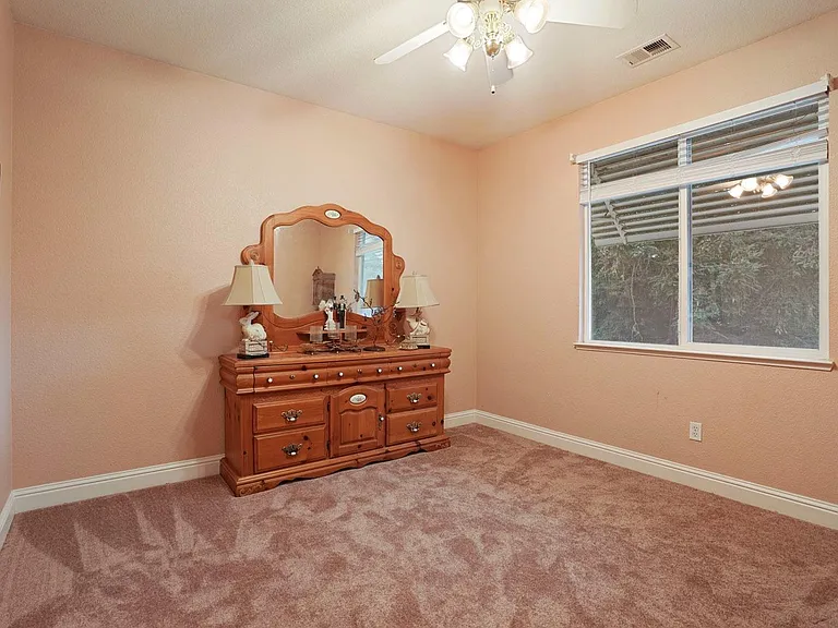 549 Glenbriar Cir — Photo 24