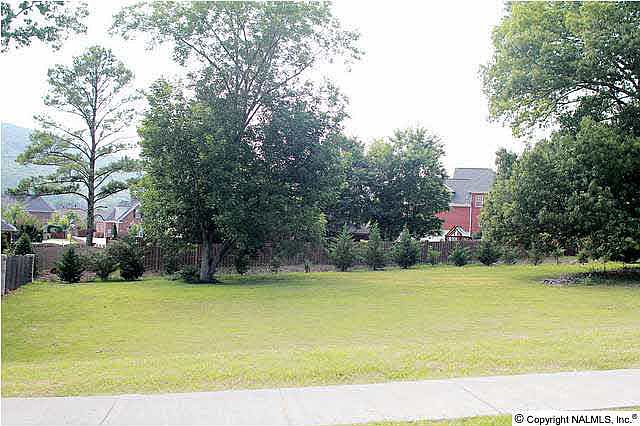 1st image of 2700 Arbor Oak Dr SE