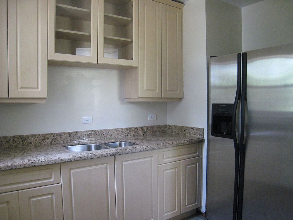 2nd image of 1645 NE 160th St