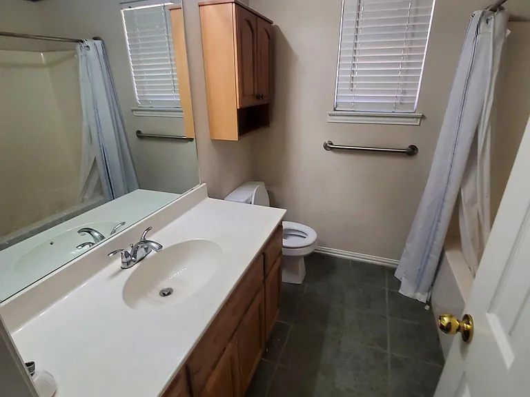 1001 Brookhaven Dr — Photo 23