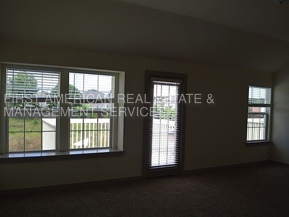 3rd image of 12611 Bay Ave