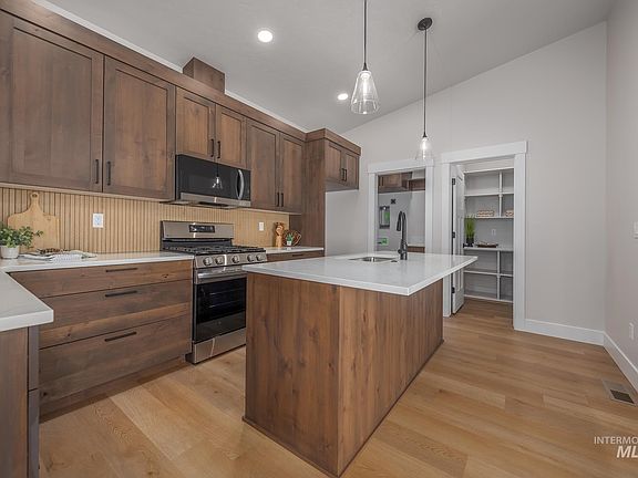5th image of 2815 Cypress Point