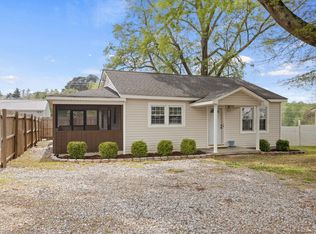 17761 Asheville Hwy, Campobello, SC 29322