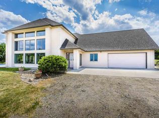 2510 Bent Tree Rd, Manhattan, KS 66502