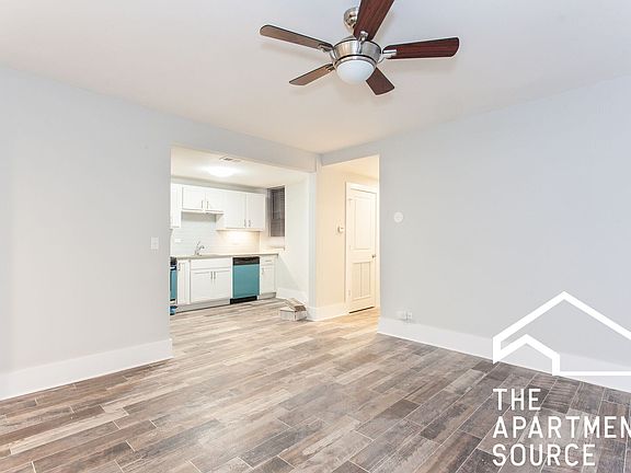 3rd image of 2924 W Logan Blvd APT 1